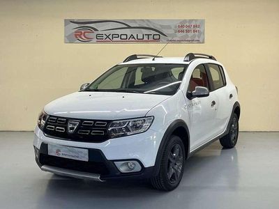 Usado Dacia Sandero Stepway 90 CV (66 kW) 2018 Blanco Utilitario