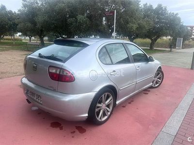 Gris / plata Usado 2004 Seat Leon Sport Berlina | 4500 € (Precio justo)