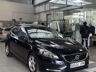 Azul Usado 2016 Volvo V40 Momentum Berlina | 14.000 € (Un poco caro)