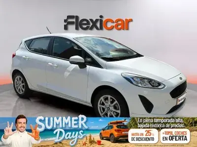Usado Ford Fiesta Trend 75 CV (55 kW) 2021 Blanco Utilitario