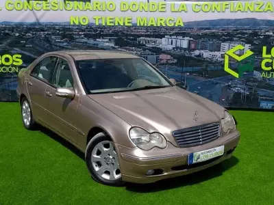 Usado Mercedes C180 Elegance 156 CV (114 kW) 2001 Marrón Berlina