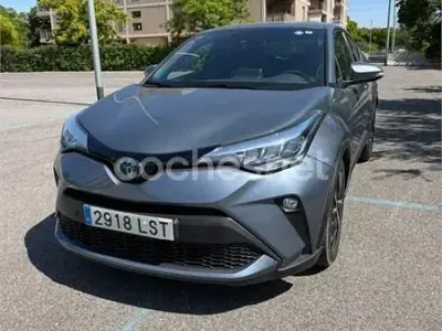 Usado Toyota C-HR Advance 122 CV (89 kW) 2021 Gris / plata SUV