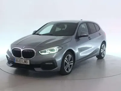 Usado BMW 118 150 CV (110 kW) 2022 Gris Utilitario