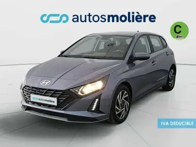 Usado Hyundai i20 84 CV (61 kW) 2024 Gris Utilitario