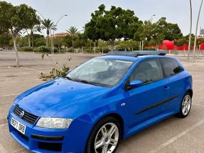 Usado Fiat Stilo Racing 120 CV (88 kW) 2005 Azul Berlina