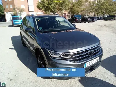 Usado VW Tiguan Allspace Life 150 CV (110 kW) 2022 Gris / plata SUV
