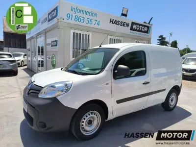 Usado Renault Kangoo 75 CV (55 kW) 2021 Blanco Monovolumen
