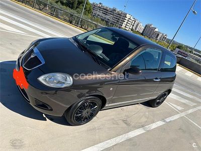 Usado Lancia Ypsilon 75 CV (55 kW) 2008 Marrón Utilitario
