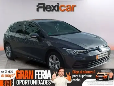 Usado VW Golf VIII Life 130 CV (95 kW) 2024 Gris