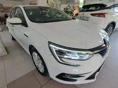 Usado Renault Mégane II Equilibre 115 CV (84 kW) 2023 Blanco Berlina
