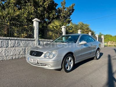 Usado Mercedes CLK320 Avantgarde 218 CV (160 kW) 2002 Gris / plata Coupe