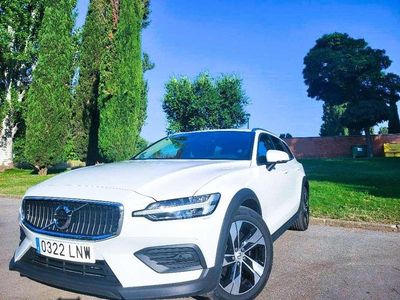 Usado Volvo V60 CC Pro 197 CV (144 kW) 2021 Blanco Familiar