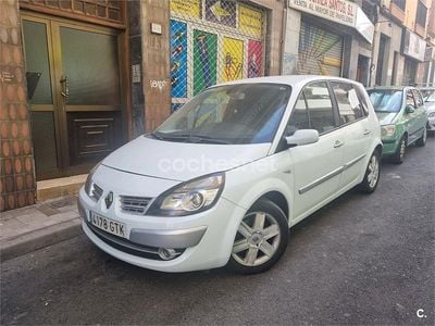 Blanco Usado 2010 Renault Grand Scénic III Dynamique Monovolumen | 4700 € (Buen precio)