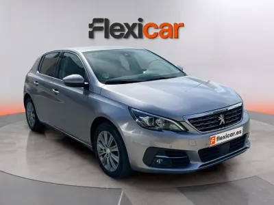 Usado Peugeot 308 Active 131 CV (96 kW) 2021 Gris Berlina