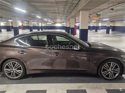 Usado Infiniti Q50 Sport Tech 170 CV (125 kW) 2014 Marrón Berlina