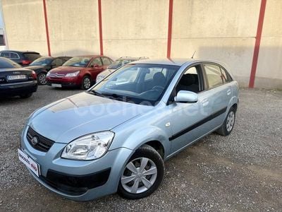 Usado Kia Rio EX 110 CV (80 kW) 2006 Azul Berlina