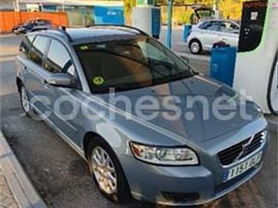 Gris / plata Usado 2009 Volvo V50 Momentum Familiar | 5300 € (Precio justo)