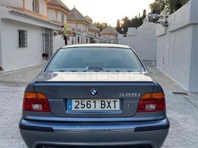 BMW 525