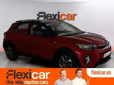 Usado Kia Stonic 84 CV (61 kW) 2021 Rojo SUV