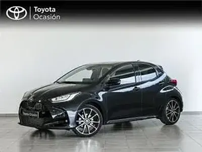 Usado Toyota Yaris Sport 116 CV (85 kW) 2023 Negro Utilitario