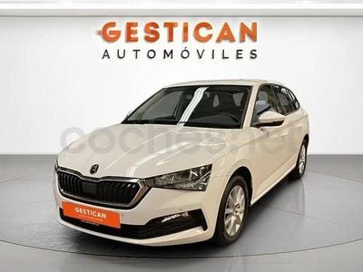 Usado Skoda Scala Ambition 115 CV (84 kW) 2020 Blanco Utilitario