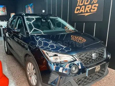 Usado Seat Arona Style 110 CV (80 kW) 2022 Azul SUV