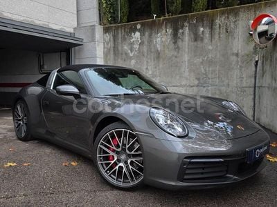 Gris / plata Usado 2024 Porsche 911 Targa 4S Descapotable | 186.999 €