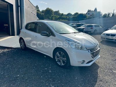 Blanco Usado 2016 Peugeot 208 Access Utilitario | 7500 € (Precio justo)
