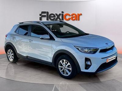 Usado Kia Stonic 84 CV (61 kW) 2019 Blanco SUV