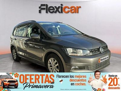 Usado VW Touran Edition 115 CV (84 kW) 2018 Gris / plata Monovolumen