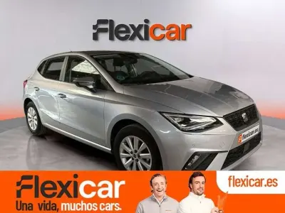 Usado Seat Ibiza Reference 80 HP (58 kW) 2023 Cinzento Citadino
