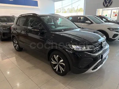 Usado VW T-Cross Life 95 CV (69 kW) 2024 Negro SUV
