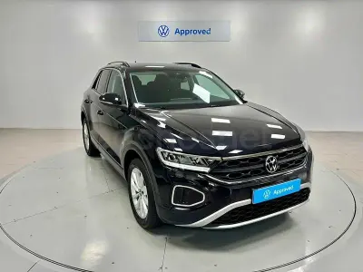 Usado VW T-Roc Life 110 CV (80 kW) 2023 Blanco SUV