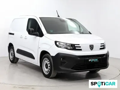 Usado Peugeot Partner 102 CV (75 kW) 2024 Blanco Monovolumen