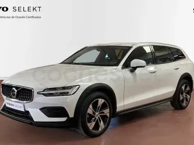 Usado Volvo V60 CC Pro 190 CV (139 kW) 2019 Blanco Familiar