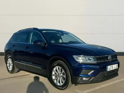 Begagnad VW Tiguan Advance 150 HK (110 kW) 2020 Blå SUV