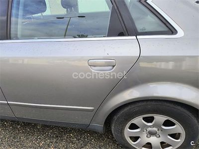 Gris / plata Usado 2001 Audi A4 Berlina | 3800 € (Un poco caro)