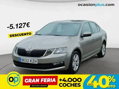 Usado Skoda Octavia Ambition 116 CV (85 kW) 2019 Beige Berlina