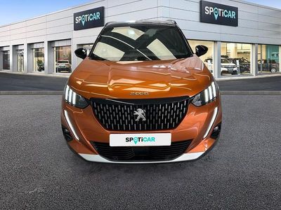 Usado Peugeot 2008 GT 130 CV (95 kW) 2022 Naranja SUV