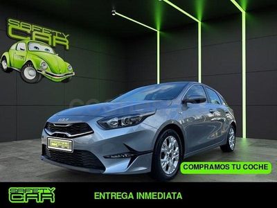 Używany Kia Ceed 100 KM (73 kW) 2022 Szary Hatchback