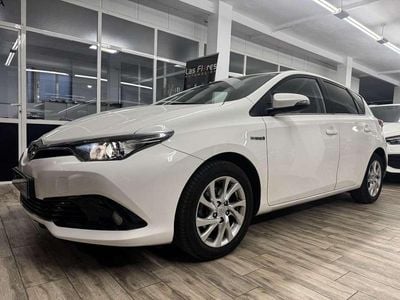 Toyota Auris Hybrid
