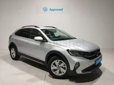 Usado VW Taigo Life 110 CV (80 kW) 2023 Gris plata SUV
