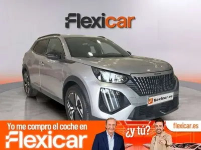 Usado Peugeot 2008 Allure 102 CV (75 kW) 2024 Gris SUV