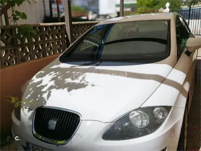 Usado Seat Leon 85 CV (62 kW) 2011 Blanco Utilitario