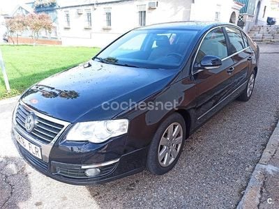 Negro Usado 2007 VW Passat Trendline Berlina | 6500 € (Precio justo)