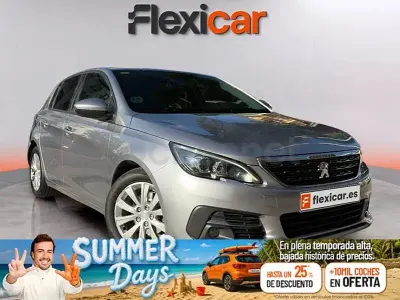 Usado Peugeot 308 Access 110 CV (80 kW) 2020 Gris / plata Berlina