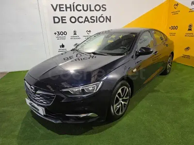 Usado Opel Insignia Selective 136 CV (100 kW) 2018 Azul Berlina
