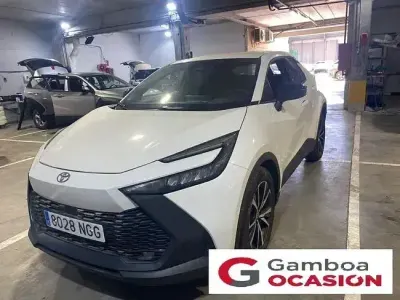 Usado Toyota C-HR Advance 140 CV (102 kW) 2025 Blanco SUV