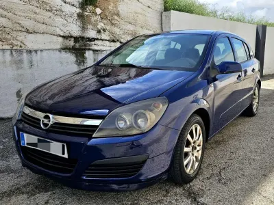 Używany Opel Astra Cosmo 110 KM (80 kW) 2008 Niebieski Hatchback