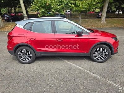 Usado Seat Arona Ecomotive 115 HP (84 kW) 2017 Vermelho SUV